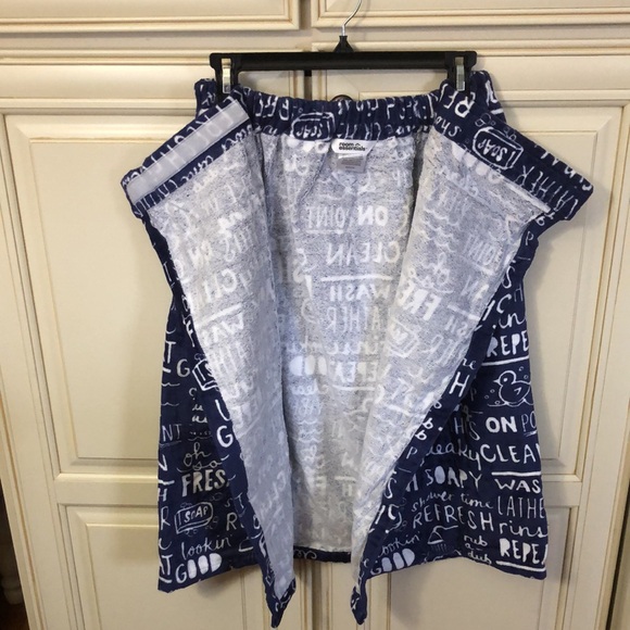 Bathtime Coverup - Picture 2 of 4